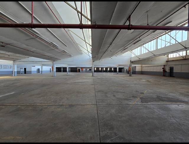 3,762M² WAREHOUSE TO LET IN BENROSE